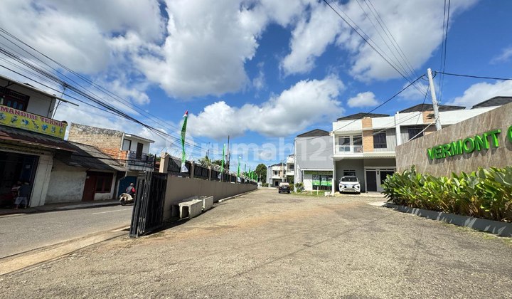 Rumah Bagus 2 Lantai di CIbubur Dekat Area Perbelanjaan 2