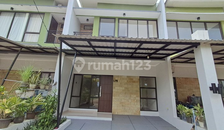 Rumah 2 Lantai di Pamulang Dekat Area Perbelanjaan