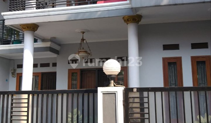 Rumah Siap pakai di jagakarsa Dekat Area Jalan raya