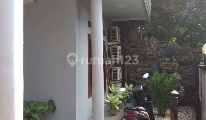 Rumah Siap pakai di jagakarsa Dekat Area Jalan raya 2