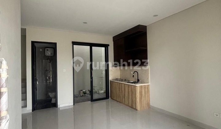 Rumah 2 Lantai Rute Sawangan Lebak Bulus Dekat Area Kesehatan 2