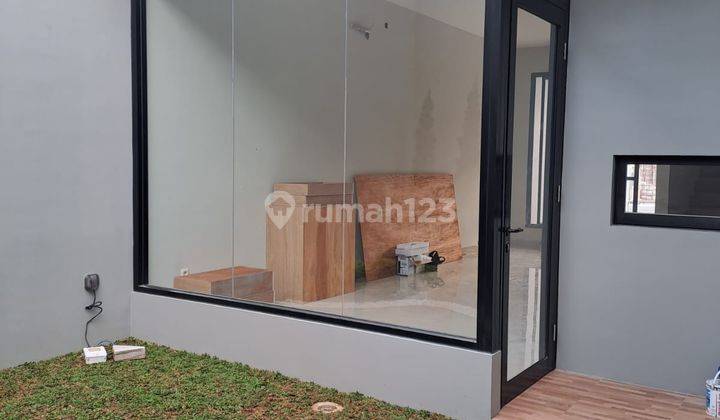 Rumah 2 Lantai Scandinavian di Jl Reni Dekat Area Kesehatan 2