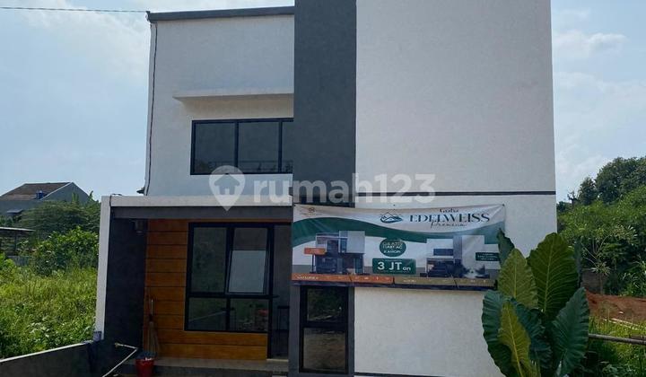 Rumah Bagus di Jalan Raya Kalisuren Dekat Area Pendidikan