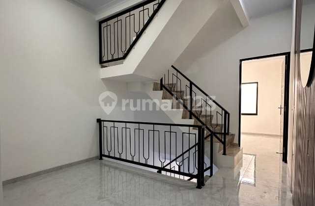 Ruko Baru 3 Lantai di Tanjung Duren, Siap Huni & Usaha