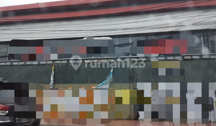 Bangunan Bekas Showroom Mobil Jln Husein Sastra Negara