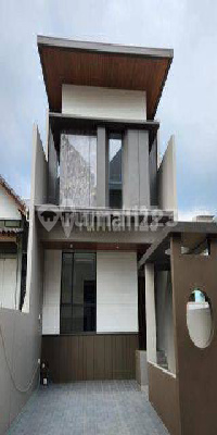 Rumah Modern Mewah Di Setraduta , Sayap Pasteur Bandung Kota
