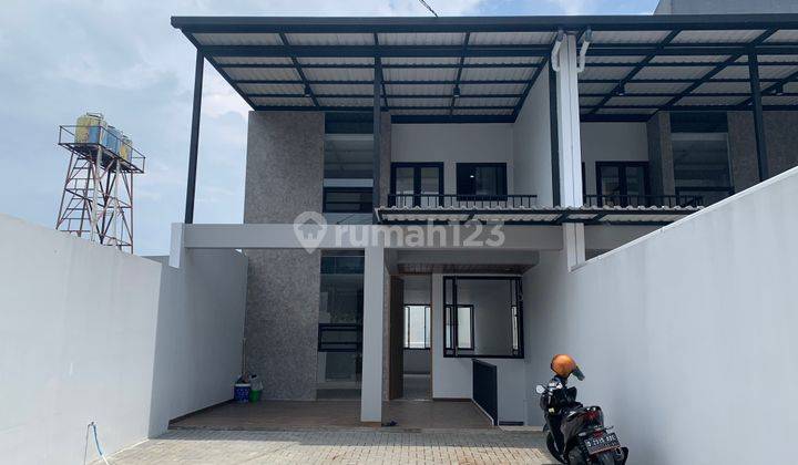 Rumah Baru di Babakan Jeruk Sayap Pasteur Surya Sumantri Bandung  1