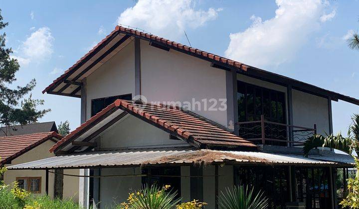  Rumah 3 Lantai Furnished di Villa Istana Bunga, Parongpong 2