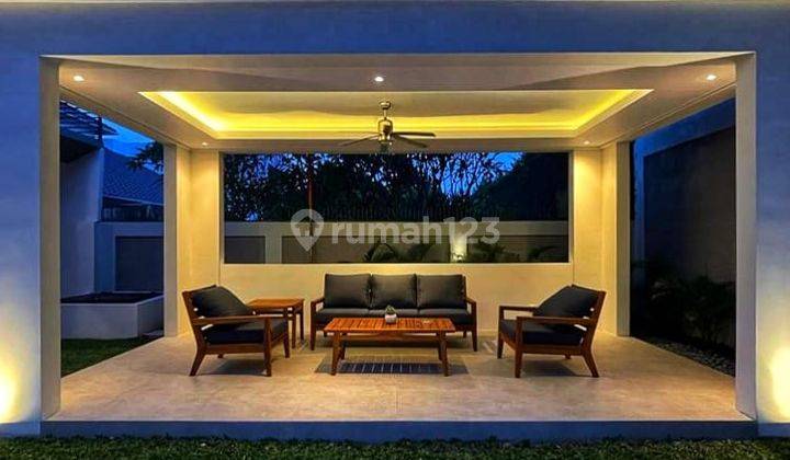 Rumah 2 Lantai Bergaya Resort Bali Terbaik di Ampera - Kemang