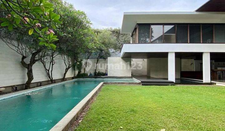 Moder Tropical Mansion Pondok Indah 1