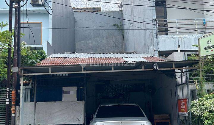 DIJUAL RUMAH HITUNG TANAH SAJA, JALANAN LUAS 1