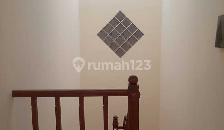 DIJUAL CEPAT RUMAH RAPIH BARU RENOVASI DI SUTERA CEMARA 2