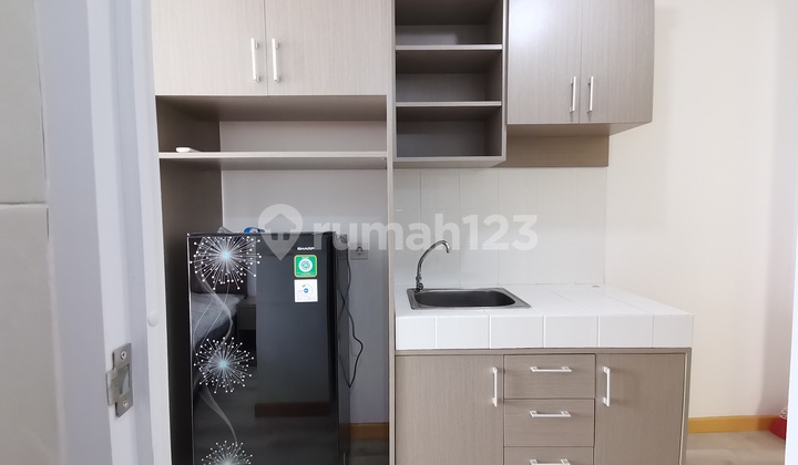 Cheap! Fully Furnished Nice Full Parquet Studio Midtown Gading Serpong In Front of Mall SMS Exactly Price Negotiable