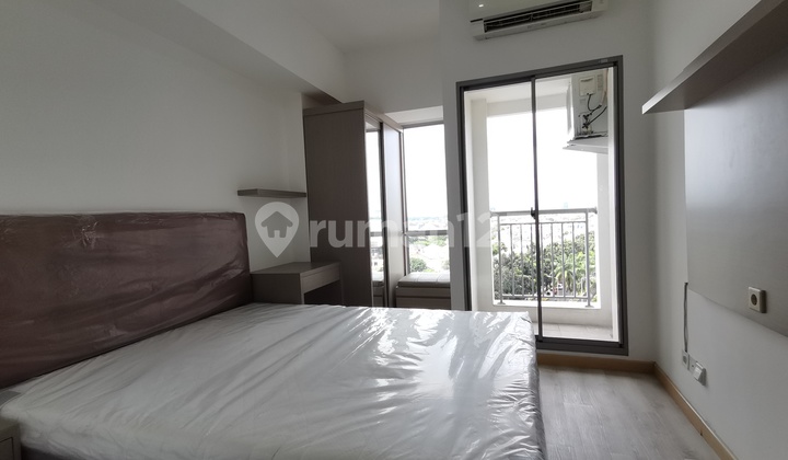 Cheap! Fully Furnished Nice Full Parquet Studio Midtown Gading Serpong In Front of Mall SMS Exactly Price Negotiable