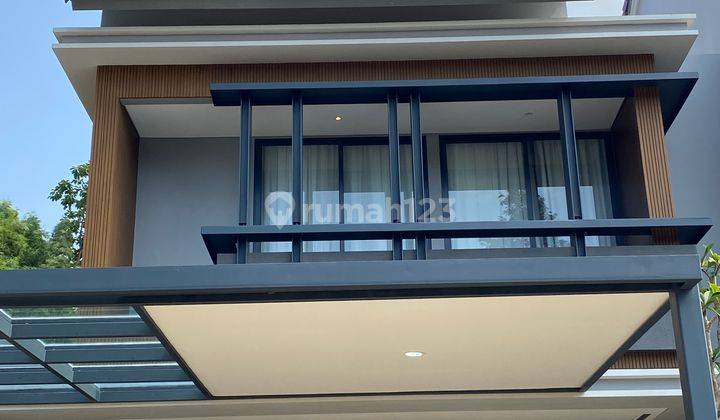 TAMAN LUAS DEKAT FASILITAS CLUSTER ADA TAMAN BESAR! SEMI FURNISHED RUMAH DI ALAM SUTERA NARADA HARGA TERBAIK 1