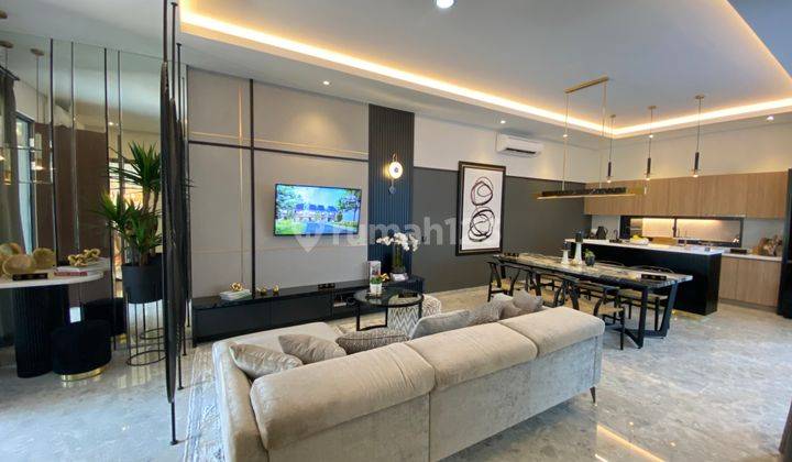 Rumah Mewah Sblah Fasum Opsi Pool! sebelah Sekolah St Lauren Dan Mall Lw 16