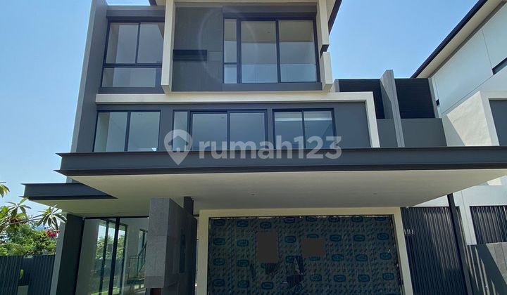 Rumah Mewah Lift Marmer Extra Fasum Sblah Jogging Track Hoek Lyndon Navapark Bsd 1