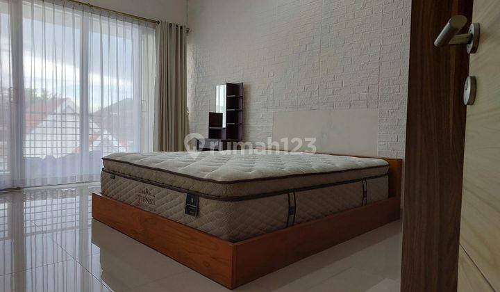 Rumah 2 Stngah Lantai Bagus Full Renov Sutera Flamboyan Alam Sutera 2