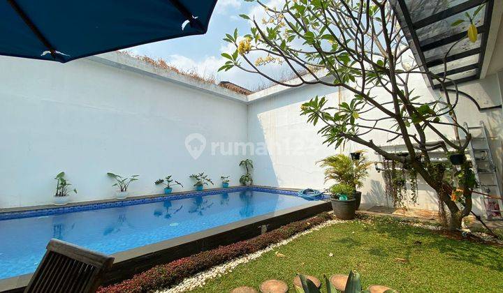 Dijual Full Furnished Ada Pool Cantik Rumah Mewah Sutera Jingga Alam Sutera Rumah Langka 17