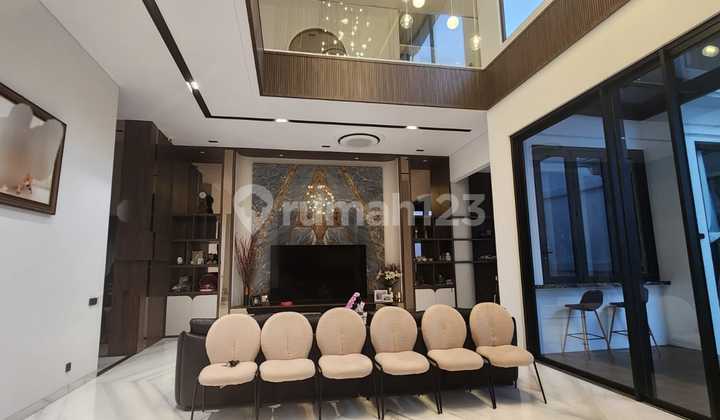 Dijual Rumah Mewah Cluster Crown Pondok Hijau Golf