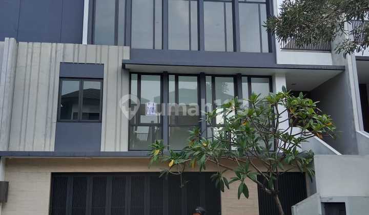 DIJUAL RUMAH CLUSTER LAKEWOOD NAVAPARK BSD