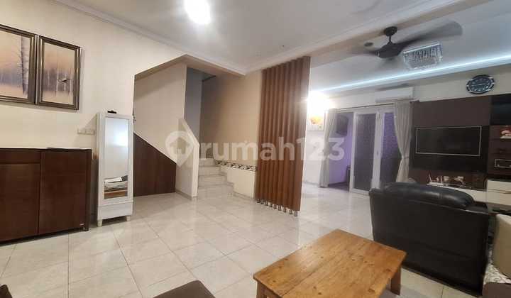 DIJUAL RUMAH RAPIH 2 LANTAI DI ALAM SUTERA 2