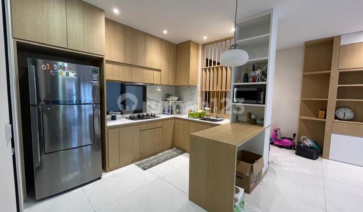 DIJUAL 2 BEDROOM FURNISHED TOWER SIGNATURE LLOYD ALAM SUTERA 2