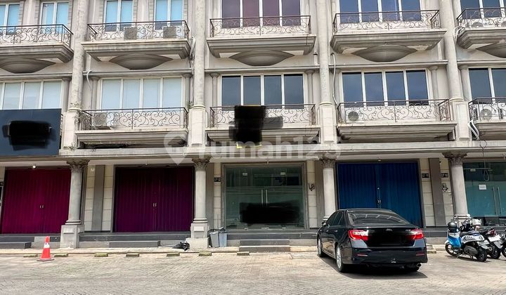 Rare Item! Shophouse De Mansion - Alam Sutera Rare Item! Shophouse De Mansion - Alam Sutera