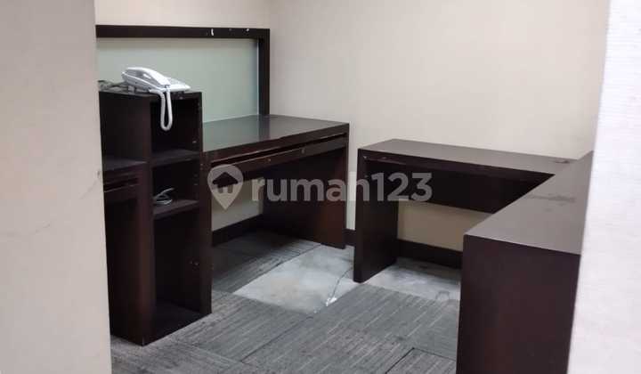 Ruang kantor 5