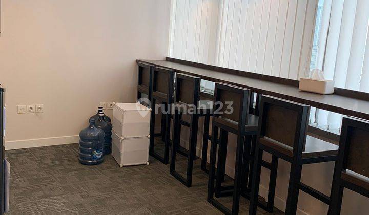 Ruang kantor 7
