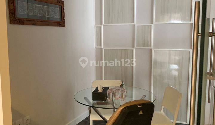 Ruang kantor 9