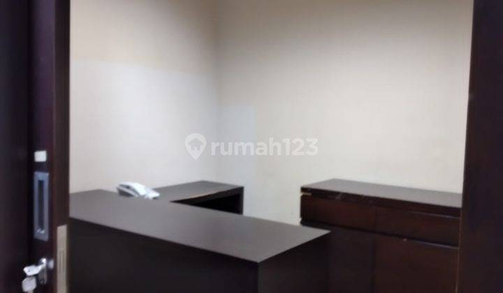 Ruang kantor 12