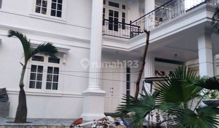 Rumah dijual di legenda wisata cibubur. 2