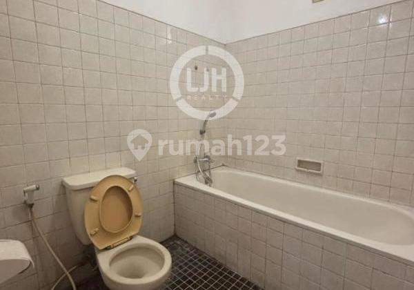 Strategic House with 1st Floor Shop in Kalibata, Pancoran, South Jakarta. 2