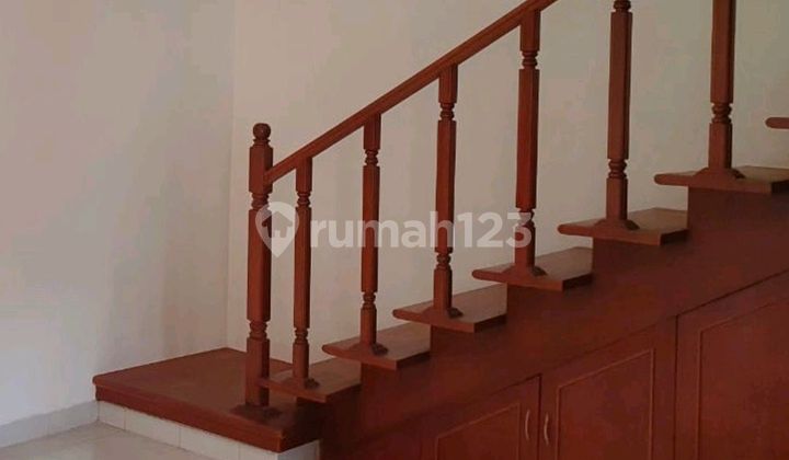 Nice, safe, comfortable, flood-free house.