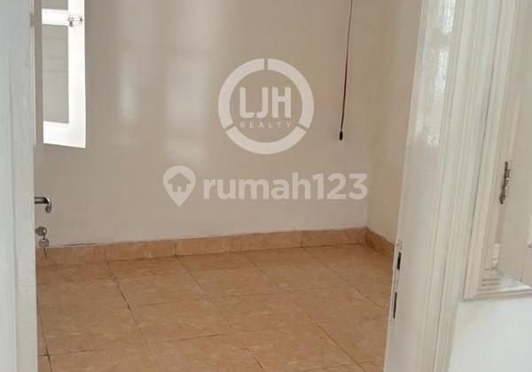 Rumah Siap Huni Bebas Banjir Di Raffles Hills. 2