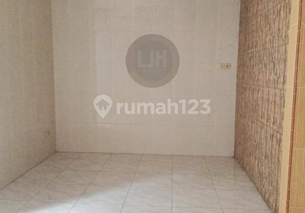 Rumah Siap Pakai Dalam Cluster Di Perum Citragran, Cibubur, Bekasi. 2
