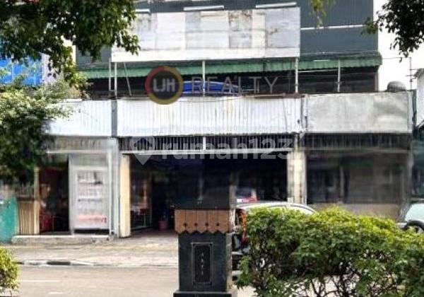 Rumah Posisi Sangat Strategis Di Pulo Gadung - Jakarta Timur