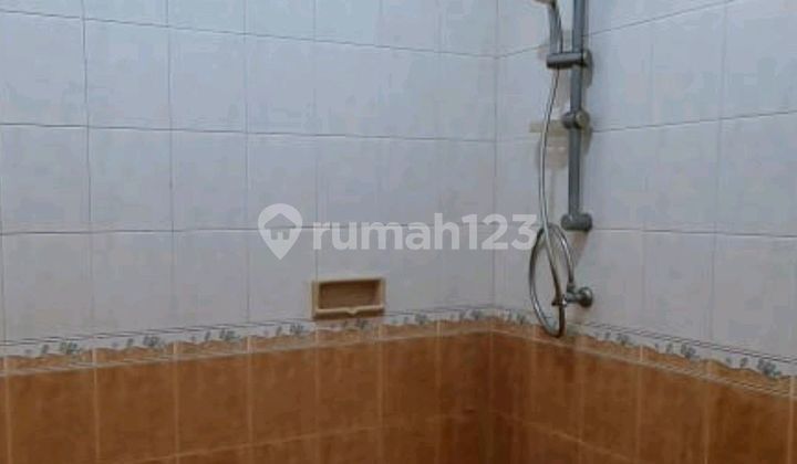 Nice, safe, comfortable, flood-free house.