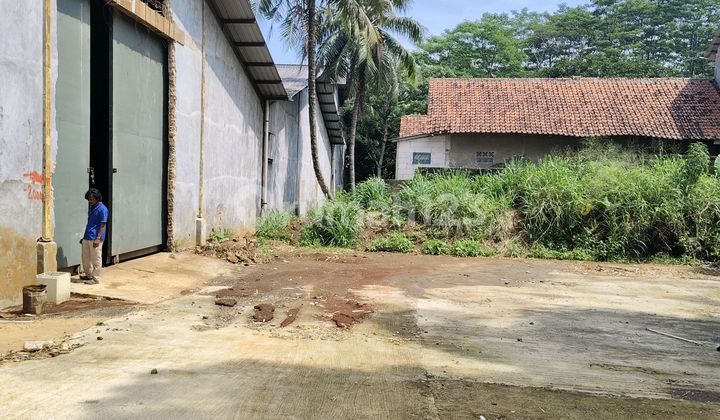 Amantol Sentul Warehouse, Flood-Free, 24-Hour Security, No Illegal Levies. Amantol Sentul Warehouse, Flood-Free, 24-Hour Security, No Illegal Levies.