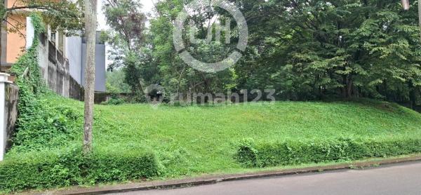 Ready-to-Use Land in a Cluster at Raffles Hills, Cibubur, Tapos, Depok.