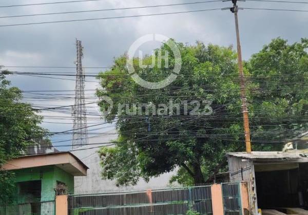 Large Land on Narogong Main Road.