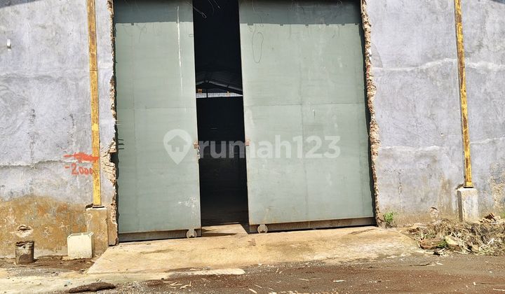 Amantol Sentul Warehouse, Flood-Free, 24-Hour Security, No Illegal Levies. Amantol Sentul Warehouse, Flood-Free, 24-Hour Security, No Illegal Levies.