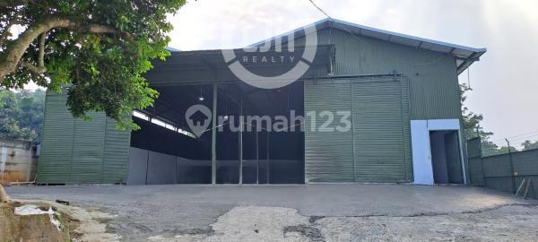 Ready-to-Use Warehouse in a Strategic Location in Cileungsi, Bogor.