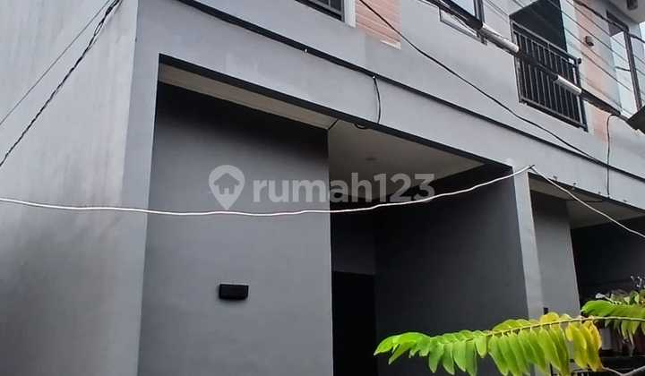 Rumah Baru 2 Lantai Akses 2 Motor Strategis di Pasar Rebo Jaktim