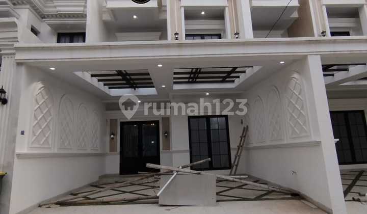 New 3-Story House in Cluster with 2-Car Access in Jagakarsa, South Jakarta 2