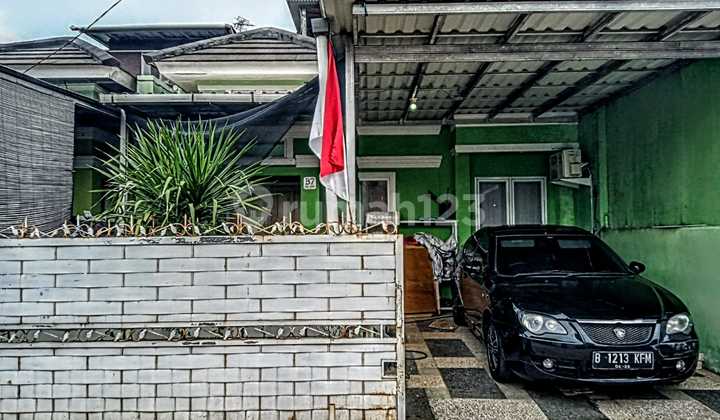 Rumah Murah Bagus 2 Lantai Mezanine Dalam Komplek di Depok .