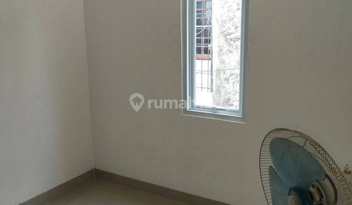 DI JUAL RUMAH BARU MINIMALIS 2 LANTAI DI CONDET BATU AMPAR JAKTIM 2