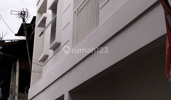 JUAL 5 UNIT RUMAH BARU 2 LANTAI  MINIMALIS LOKASI  OTISTA JAKTIM 2