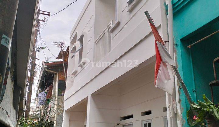 JUAL 5 UNIT RUMAH BARU 2 LANTAI  MINIMALIS LOKASI  OTISTA JAKTIM 1